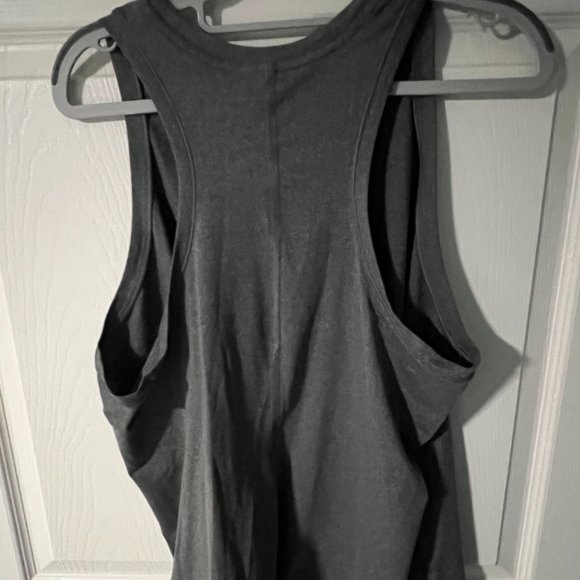 Set of 2 Women's XL All in Motion Workout Tank - Picture 5 of 6